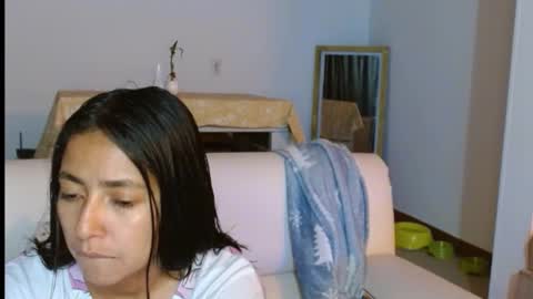 Snapshot of novaperotti chatting on 01.02.25 novaperotti online show from 01.02.25