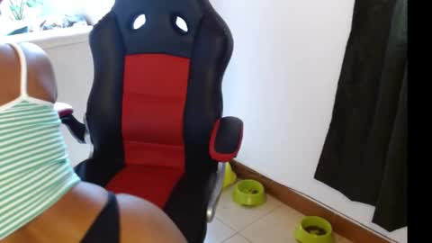 Snapshot of novaperotti chatting on 03.07.25 novaperotti online show from 03.07.25