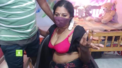 Snapshot of novapol chatting on 10.24.25 Novapol online show from 10.24.25