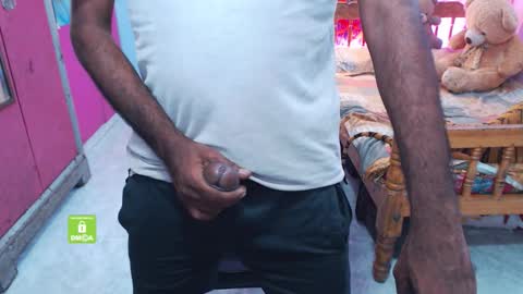 Snapshot of novapol chatting on 10.31.25 Novapol online show from 10.31.25