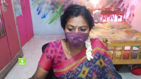 Snapshot of novapol chatting on 11.16.25 Novapol online show from 11.16.25