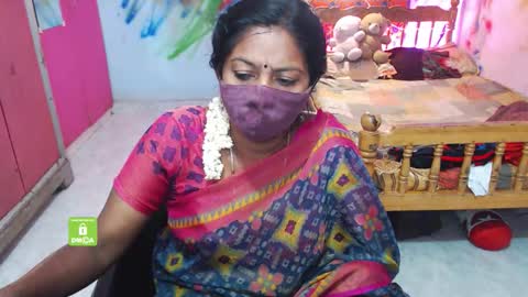 Snapshot of novapol chatting on 11.20.25 Novapol online show from 11.20.25