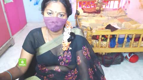 Snapshot of novapol chatting on 11.28.25 Novapol online show from 11.28.25