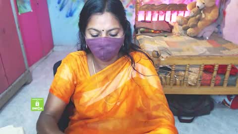 Snapshot of novapol chatting on 12.05.25 Novapol online show from 12.05.25