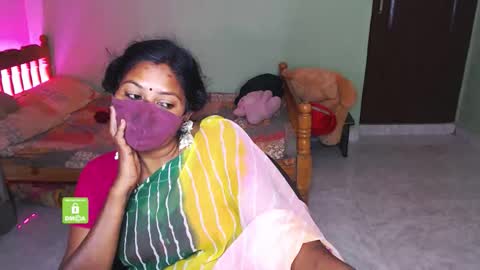 Snapshot of novapol chatting on 12.16.25 Novapol online show from 12.16.25