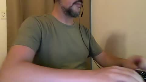 Snapshot of novio_muyalto chatting on 06.29.26 novio_muyalto online show from 06.29.26