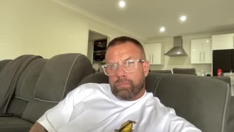 Snapshot of nudemoto chatting on 11.20.25 nudemoto online show from 11.20.25