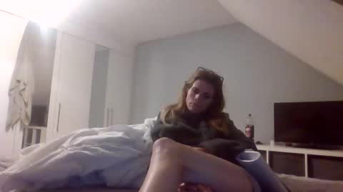 Alice  Nudgeman online show from 10.26.25