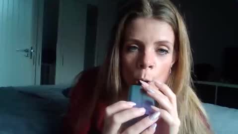 Alice  Nudgeman online show from 11.06.25