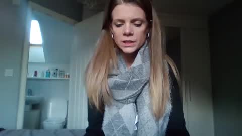 Alice  Nudgeman online show from 11.25.25