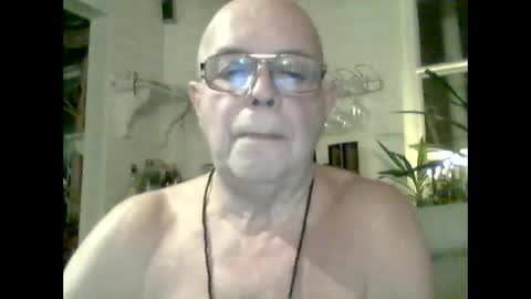 Snapshot of nudistjavist chatting on 12.02.24 Haky online show from 12.02.24