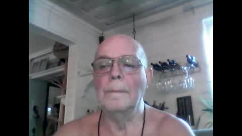 Snapshot of nudistjavist chatting on 12.16.24 Haky online show from 12.16.24