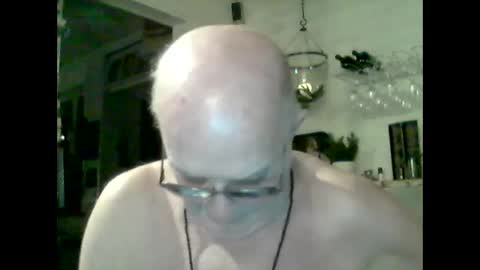 Snapshot of nudistjavist chatting on 12.30.24 Haky online show from 12.30.24
