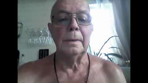 Snapshot of nudistjavist chatting on 03.06.25 Haky online show from 03.06.25