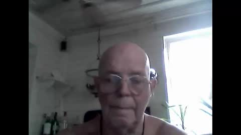 Snapshot of nudistjavist chatting on 10.06.25 Haky online show from 10.06.25