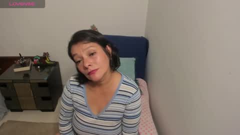 nuit_rose online show from 12.05.25