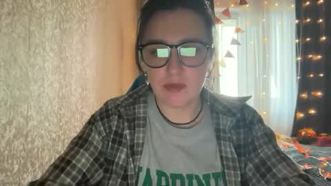 Snapshot of nuitblanche_vibes chatting on 11.07.25 nuitblanche_vibes online show from 11.07.25