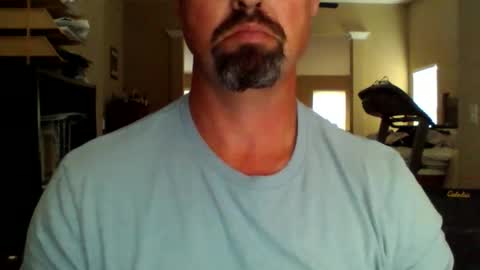 nvrenuff1979 online show from 12.02.25