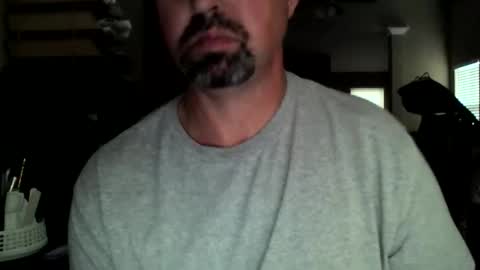 nvrenuff1979 online show from 12.17.25