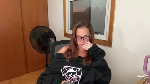 NxtDoorNikki online show from 09.27.25