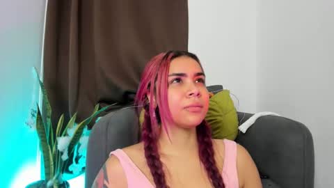 Nia online show from 10.20.25