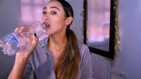 Nycole online show from 10.28.25