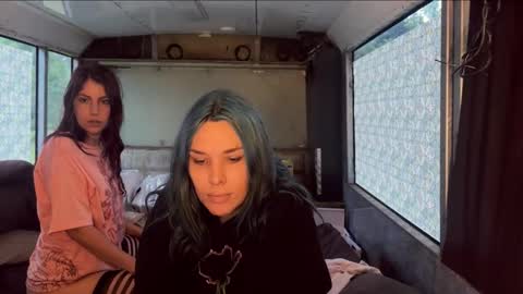 Creamy Grapefruit online show from 10.23.25