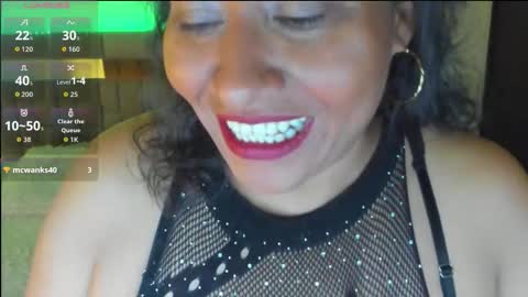 nyomi browm online show from 10.11.25