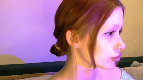 nyra_thira online show from 04.02.26