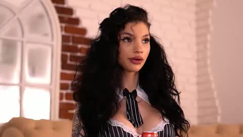 Nyssa online show from 02.11.26