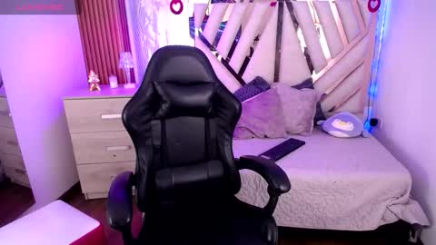 Snapshot of nyx_andria chatting on 03.01.26 Alex . online show from 03.01.26