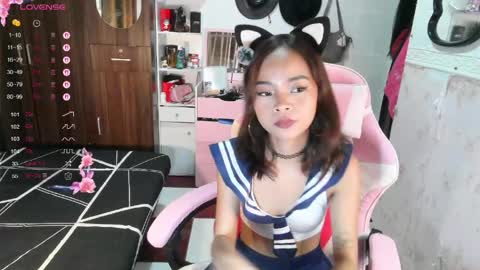 Snapshot of nyx_huntrix27 chatting on 05.15.26 nyx online show from 05.15.26