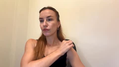 Snapshot of nyxelia_ chatting on 10.13.25 Anastasia online show from 10.13.25