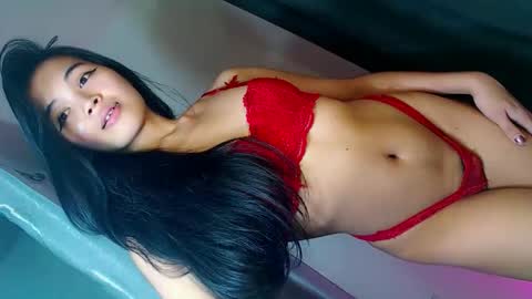 ITS ME NYXIEE online show from 03.17.26