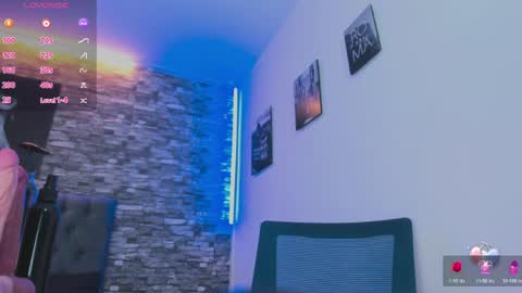 Nyx Moon  Schedule 1500 - 2200 online show from 04.20.26