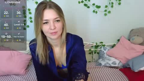 RevivMoons online show from 04.14.26