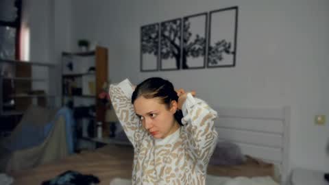 Elis online show from 04.06.26