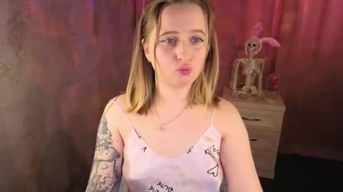 Lili 3 online show from 05.18.26