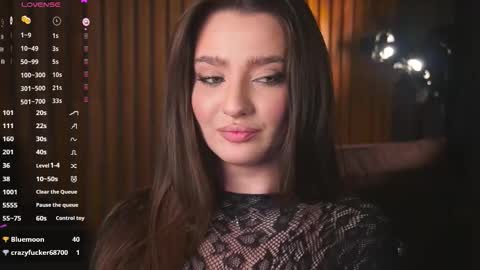 Snapshot of oceaneyessss_ chatting on 11.29.25 Kristina online show from 11.29.25