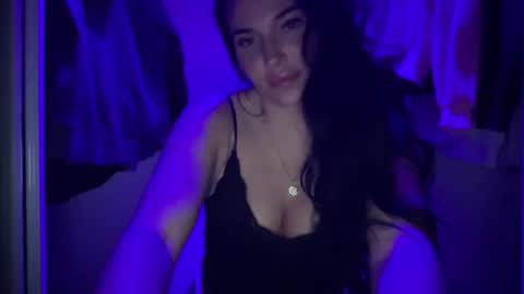 A L A R A  online show from 10.03.25