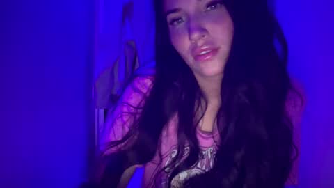 A L A R A  online show from 11.16.25