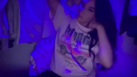 A L A R A  online show from 11.18.25