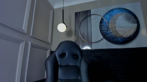 independent model online show from 01.10.25