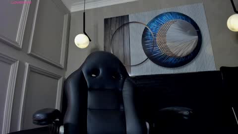 independent model online show from 01.31.25