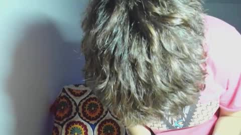 Snapshot of octopussy69x chatting on 12.17.25 Evie online show from 12.17.25