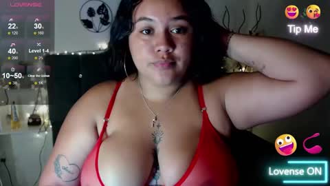 Snapshot of odethjones chatting on 02.16.25 odethjones online show from 02.16.25