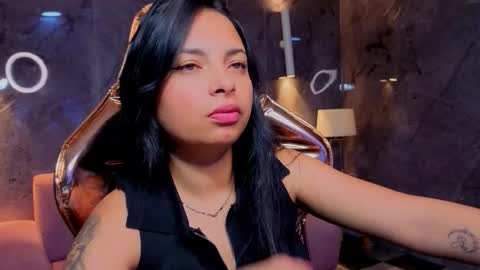 odette_b online show from 11.29.25