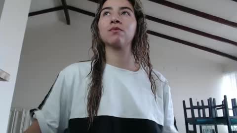 Snapshot of odette_brigh_ chatting on 02.11.25 Val online show from 02.11.25