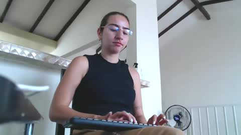 Snapshot of odette_brigh_ chatting on 02.21.25 Val online show from 02.21.25
