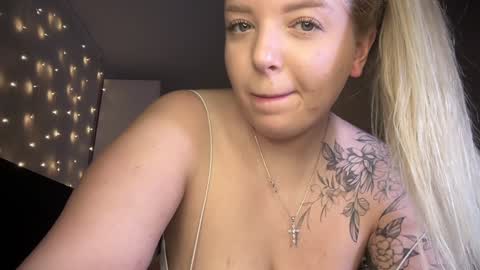 Snapshot of odriolsen chatting on 01.23.25 Odri online show from 01.23.25